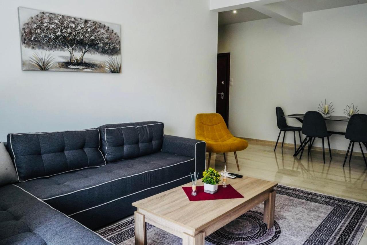 Silver Central Apartment Volos Ngoại thất bức ảnh